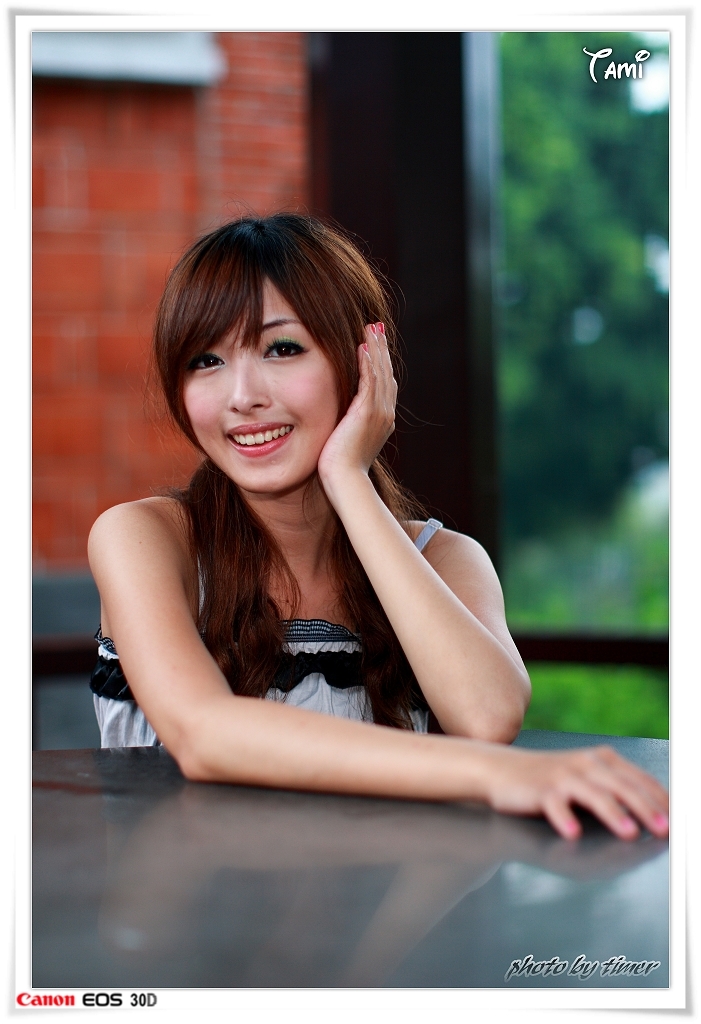 台湾清纯美女-Tami-兒童育樂中心外拍